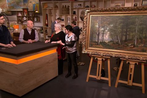 Bares für Rares: Colmar Schulte-Goltz, Horst Lichter und die beiden Verkäuferinnen