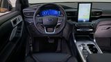 Der aufgestellte Touchscreen im Tablet-Design verströmt einen Hauch von Tesla
