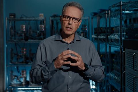 Johny Srouji leitet Apples Hardware-Entwicklungsabteilung. Nun soll er den Umstieg des Mac auf Apple-eigene Prozessoren vorantreiben.