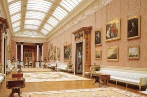 Die Galerie im Buckingham-Palast in London.