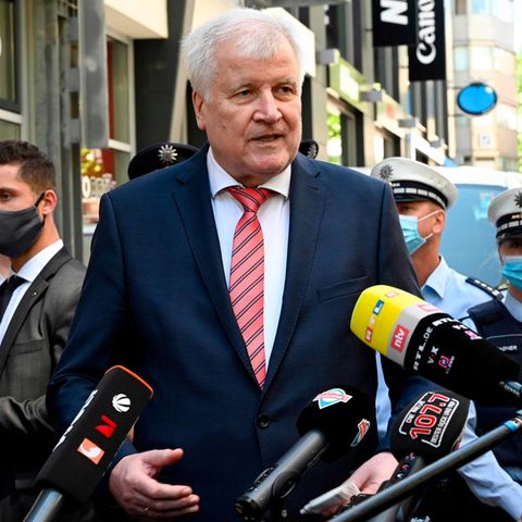 Horst Seehofer stellt doch keine Anzeige gegen "taz"-Autorin