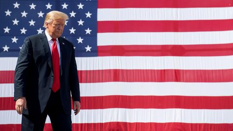 US-Präsident Donald Trump vor der Nationalflagge der USA