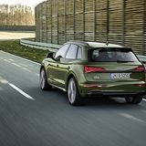 Der Audi SQ5 TDI bildet mit leicht reduzierten 251 kW / 341 PS (vorher 255 kW / 347 PS) die Sperrspitze