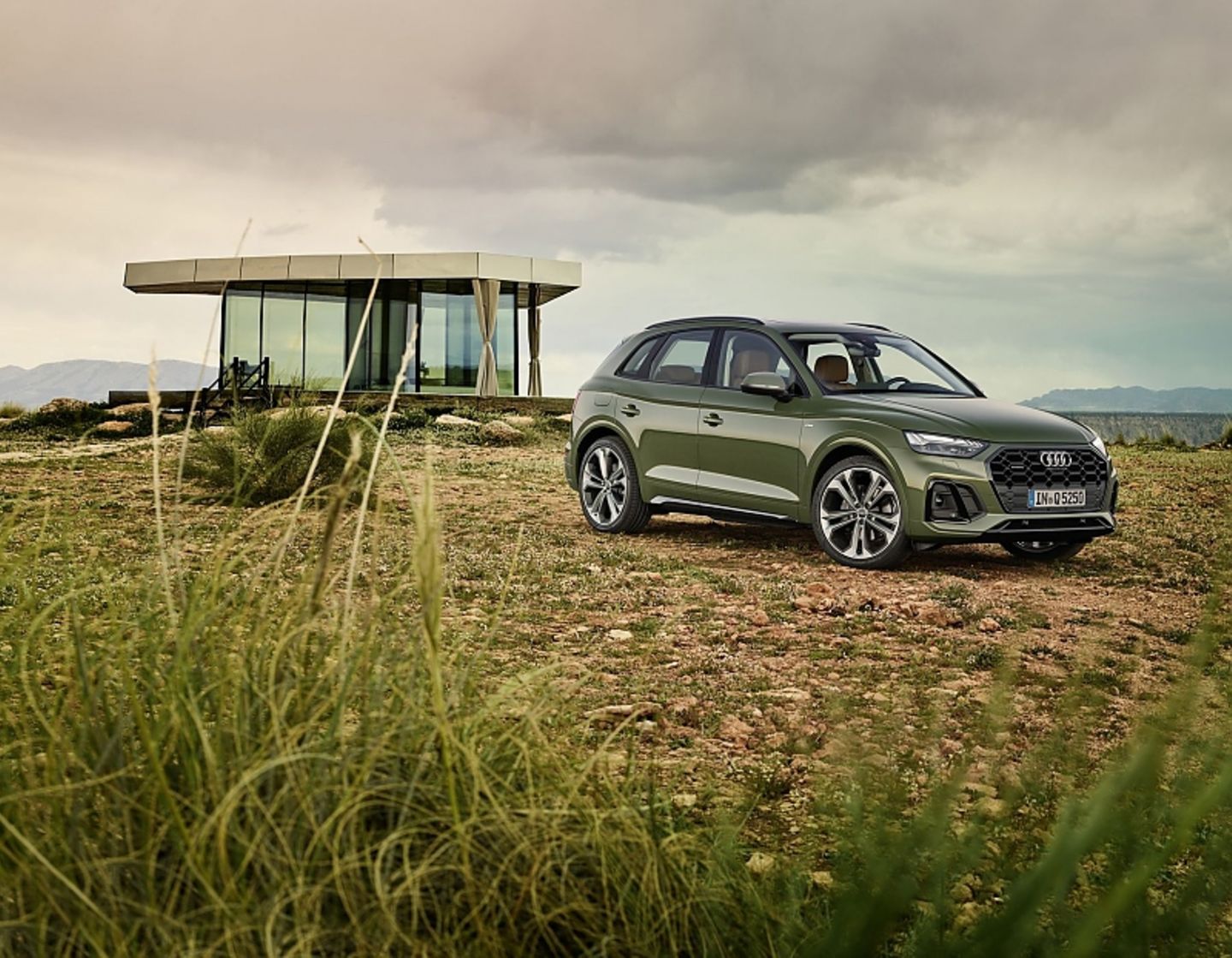 Die elektrische Reichweite der PHEV-Versionen steigt von 40 auf 50 Kilometer