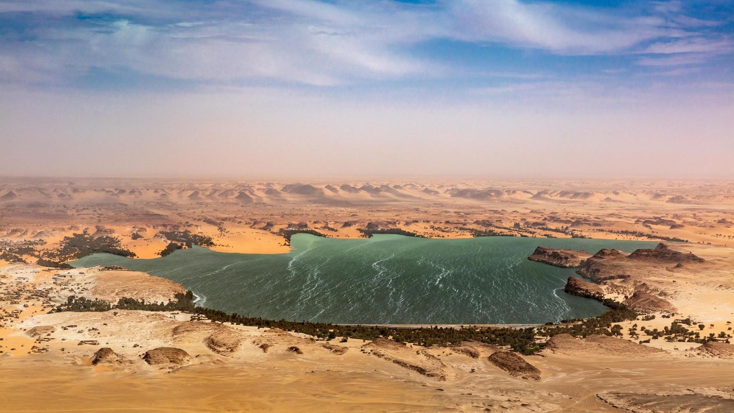 Die Wüstenseen von Ounianga ­