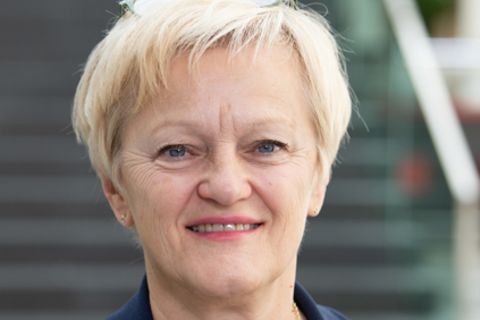 "STERN nachgefragt": Ex-Ministerin Renate Künast: Das muss sich in der Fleischproduktion und der Tierhaltung ändern