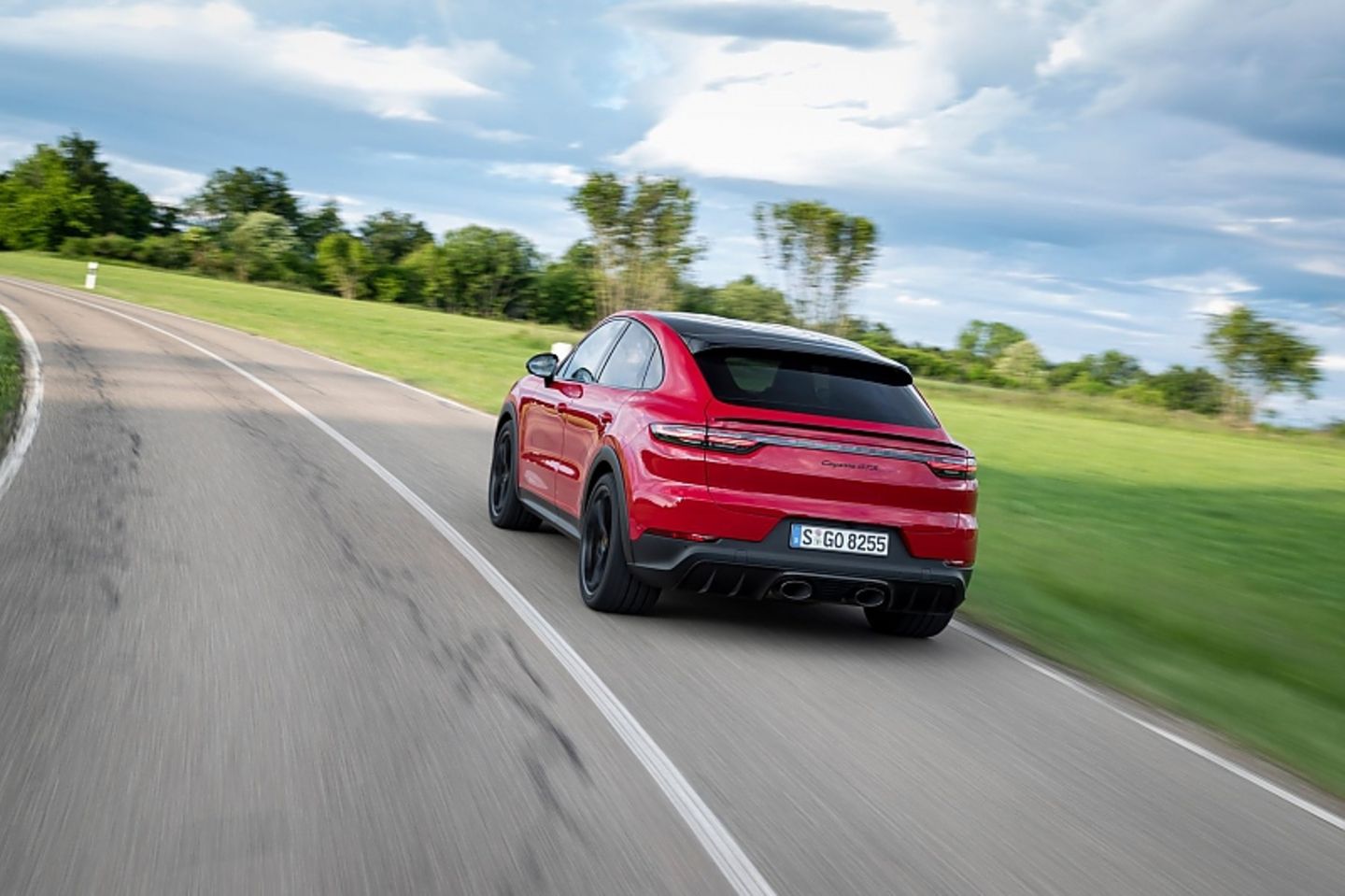 Der Panamera auf Stelzen fährt sich wie ein Sportwagen
