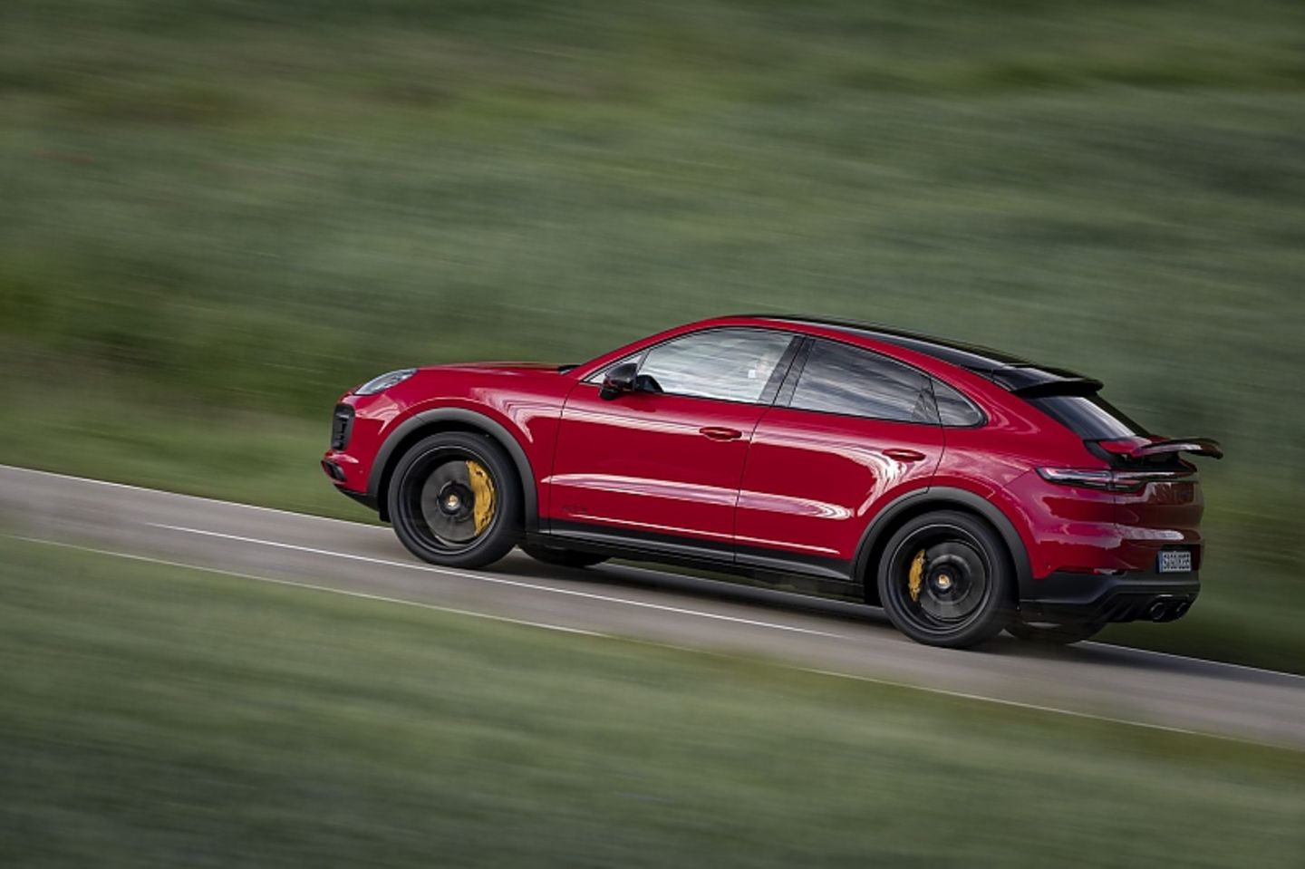 Das Porsche Cayenne GTS Coupé wiegt 2.175 Kilogramm