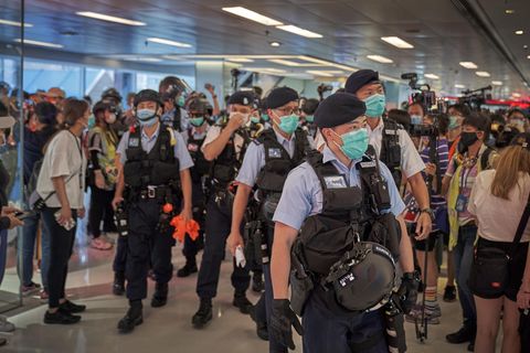 Festnahmen von Demonstranten: Noch schlimmer als befürchtet: Wie das neue Sicherheitsgesetz Hongkong seiner Freiheit beraubt