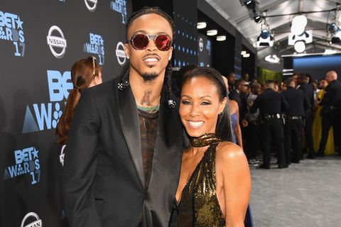 August Alsina und Jada Pinkett Smith posieren gemeinsam für die Fotografen