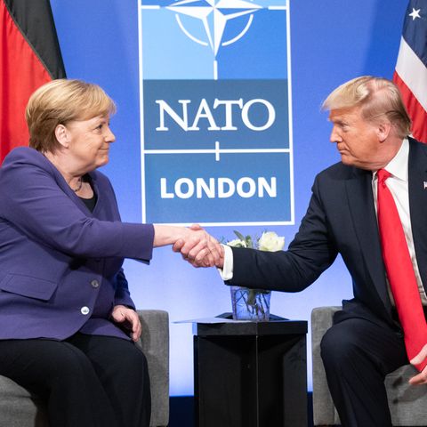 Da reichten sie sich zumindest noch die Hand: Angela Merkel und Donald Trump beim Nato-Gipfel in London im Dezember 2019
