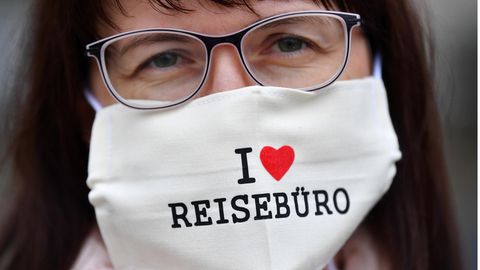 Bei einer Demo auf dem auf dem Domplatz  in Erfurt