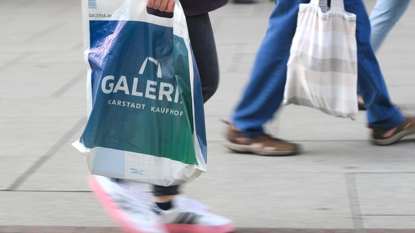 Galeria Karstadt Kaufhof applies for protective shield insolvency