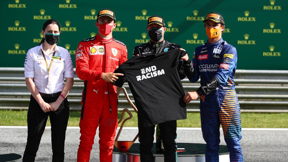 Sieger beim Geisterrennen in Spielberg: Valtteri Bottas (M.) für Mercedes