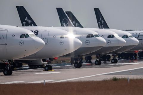 Der Frankfurter Flughafen hat immer noch 80 Prozent weniger Passagiere als vor einem Jahr.