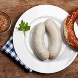 Brezeln und Weißwürste