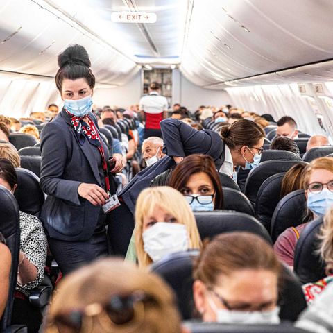 In einem vollbesetzten Flieger ist die Ansteckungsgefahr sehr hoch