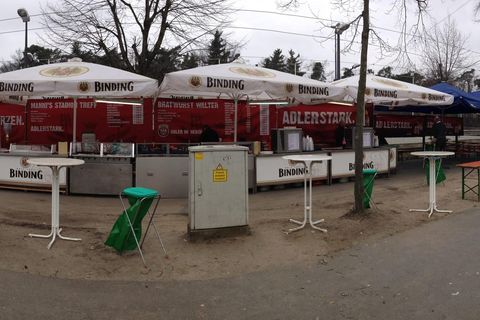 Bratwurst-Walter am Waldstadion in Frankfurt