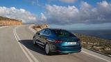 Das Fahrwerk kommt mit dem 1.5 Tonnen schweren Octavia gut zurecht