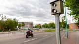 Angst vorm Knöllchen  Niemand wird beim Autofahren gerne geblitzt. Diese Tatsache allein genügt, dass die App "Blitzer.de Pro" jedes Jahr im deutschen App Store zu den Bestsellern zählt. 2019 reicht es sogar für die Spitze.