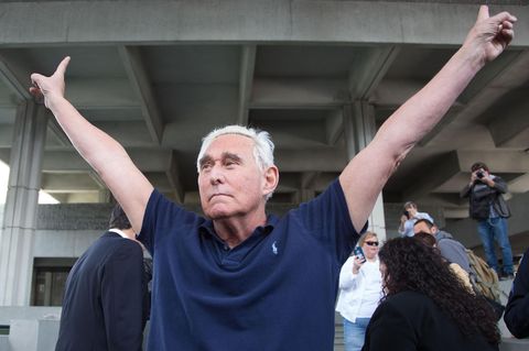 Roger Stone war zu einer Haftstrafe von 40 Monaten verurteilt worden – und ist jetzt ein freier Mann
