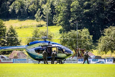 Polizeihubschrauber in Oppenau