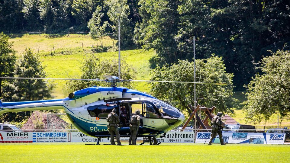 Polizeihubschrauber in Oppenau Polizeihubschrauber in Oppenau
