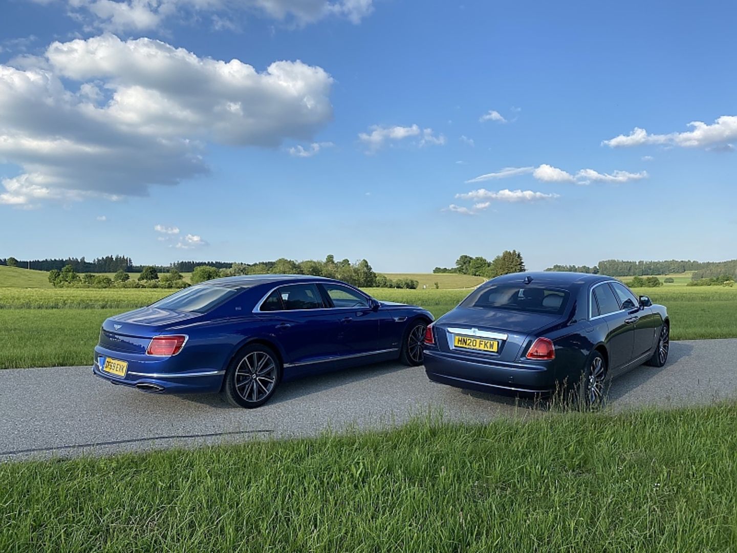 Rolls Royce Ghost - Bentley Flying Spur