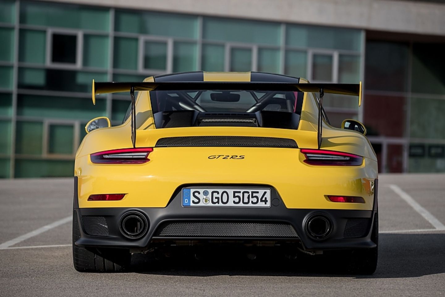 Porsche 911 GT2 RS