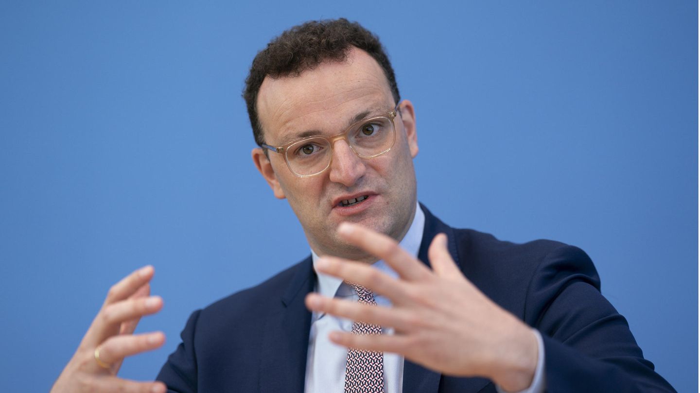 Bundesgesundheitsminister Jens Spahn (CDU) bei der Bundespressekonferenz in Berlin