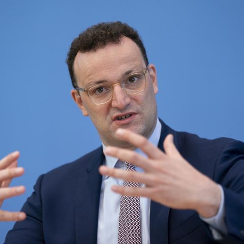 Bundesgesundheitsminister Jens Spahn (CDU) bei der Bundespressekonferenz in Berlin