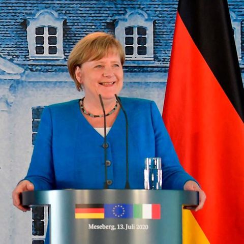 Nerkel und Conte bei PK Schloss Meseberg