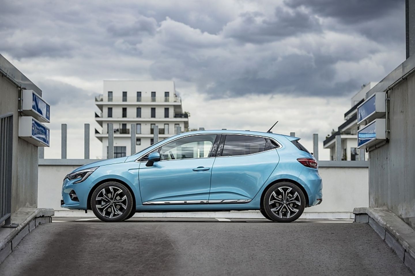 Der Renault Clio E-Tech 140 ist 4,01 Meter lang