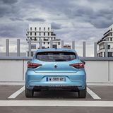 Der Kofferraum schrumpft aufgrund der Batterie auf 246 bis 1.096 Liter