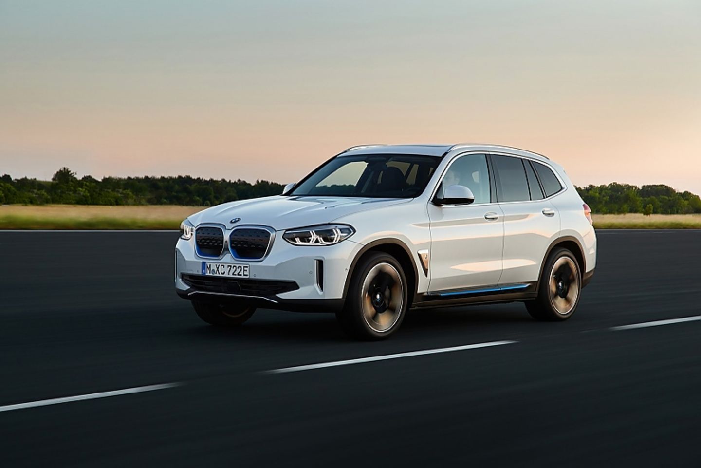 BMW iX3 2021
