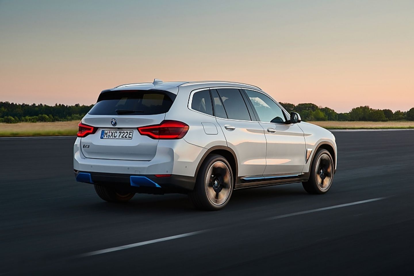 BMW iX3 2021