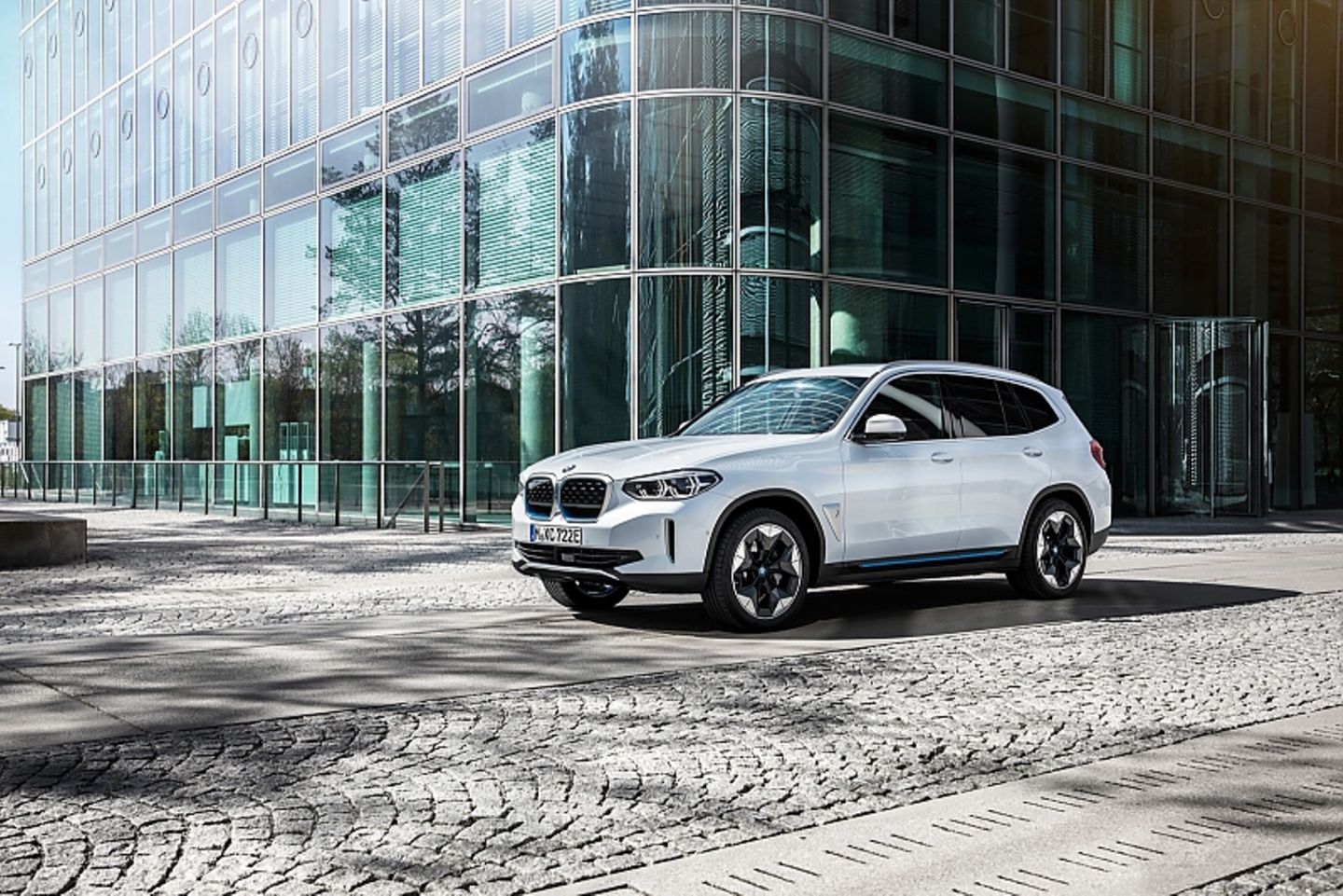 BMW iX3 2021