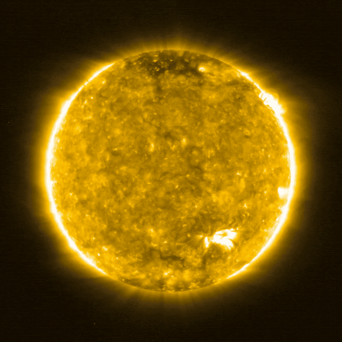 Animation der ersten Aufnahmen des Solar Orbiter von der Sonne