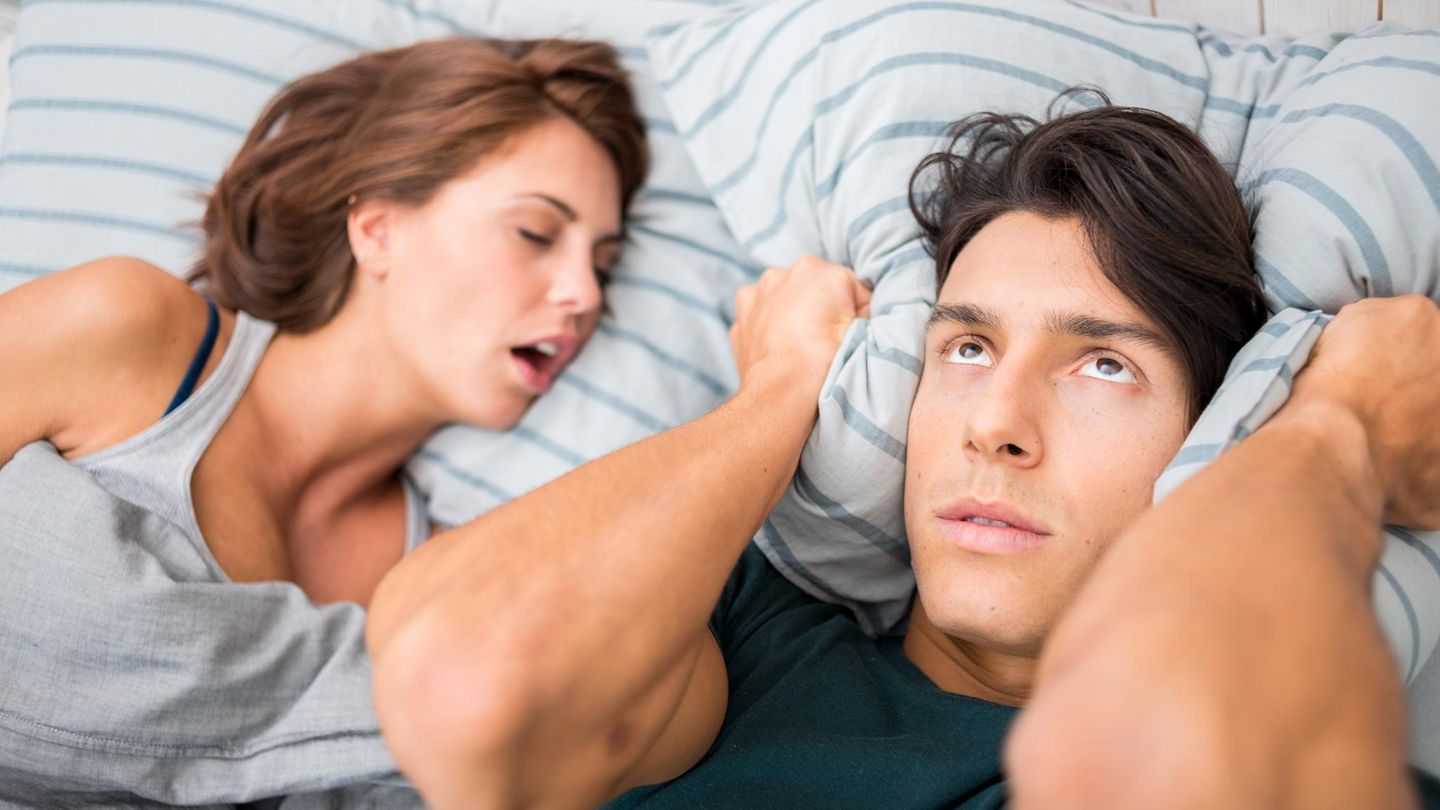 N-chtlicher-Ger-uschpegel-Schnarchen-stoppen-Diese-Ma-nahmen-f-rdern-einen-ruhigen-Schlaf