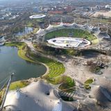 Der Münchner Olympiapark wurde für die Olympischen Spiele 1972 erbaut. Heute wird der Park für kulturelle und religiöse Veranstaltungen genutzt. Vor allem die Zeltdachkonstruktion der Austragungsstätten war zur Zeit der Erbauung eine kleine architektonische Sensation. Traurige Berühmtheit erlangte der Münchner Olympiapark durch das Attentat der palästinensischen Terrorgruppe Schwarzer September bei den Olympischen Spielen 1972.