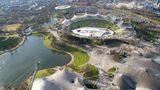 Der Münchner Olympiapark wurde für die Olympischen Spiele 1972 erbaut. Heute wird der Park für kulturelle und religiöse Veranstaltungen genutzt. Vor allem die Zeltdachkonstruktion der Austragungsstätten war zur Zeit der Erbauung eine kleine architektonische Sensation. Traurige Berühmtheit erlangte der Münchner Olympiapark durch das Attentat der palästinensischen Terrorgruppe Schwarzer September bei den Olympischen Spielen 1972.