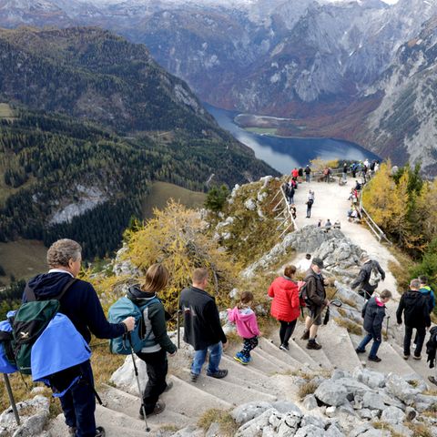 Stau am Berg: Alle möchten den Ausblick vom Jenner auf den Königssee genießen