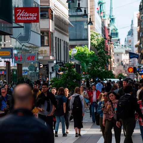 Menschen in der Stockholmer Innenstadt
