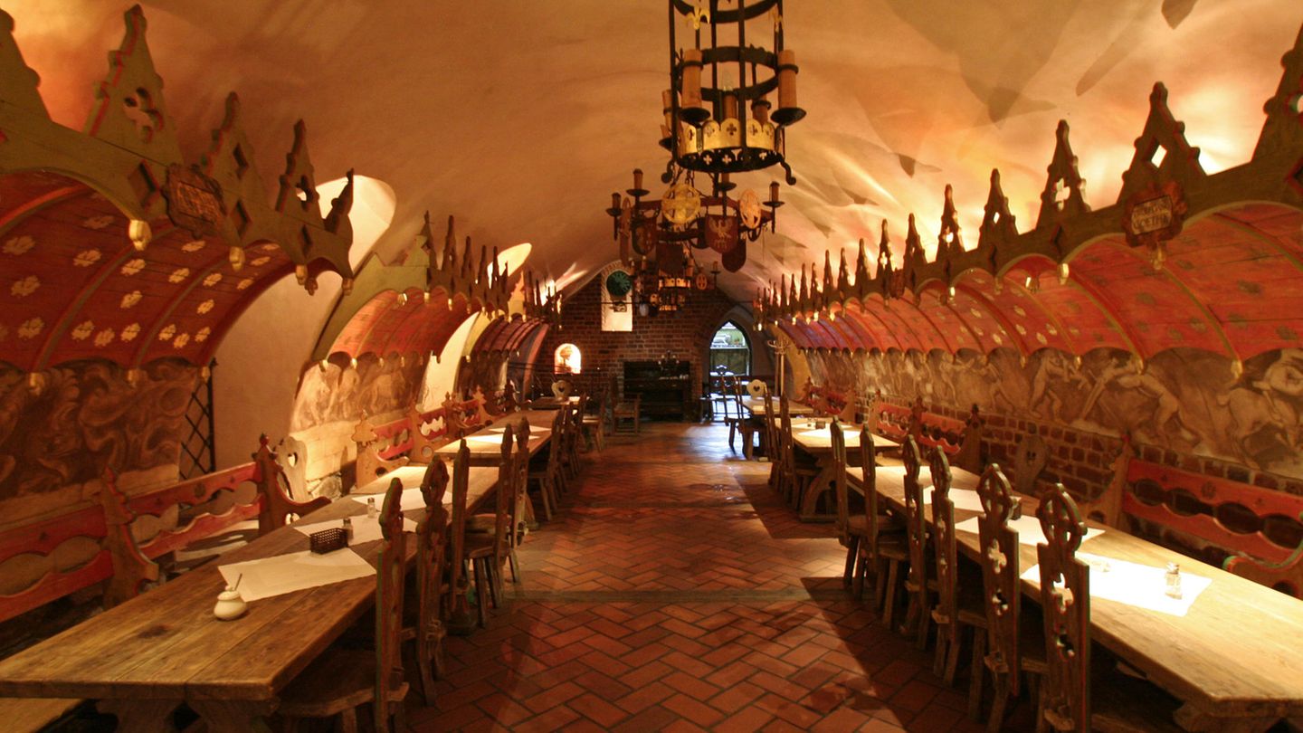 Schweidnitzer Keller (Piwnica Świdnicka) Schweidnitzer Keller (Piwnica Świdnicka)