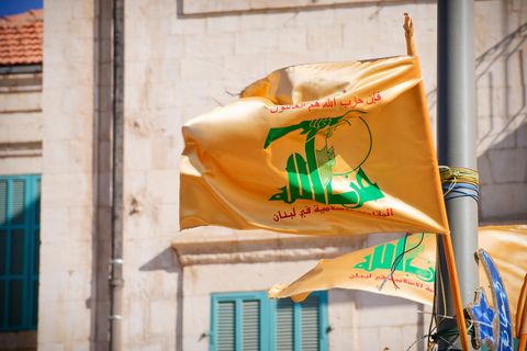 Die Flagge der Hisbollah