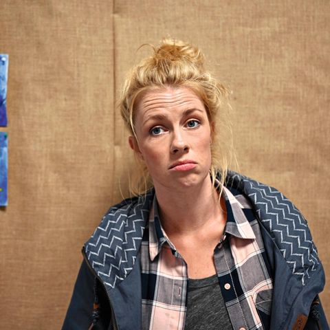 Christine Eixenberger als Tina