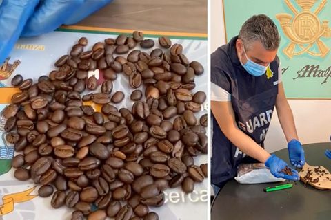 Italien: Ermittler finden in ausgehöhlten Kaffeebohnen 130 Gramm Kokain.