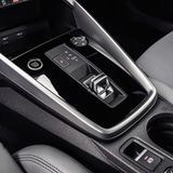 Kleiner Automatikhebel dank Shift by Wire-Technologe