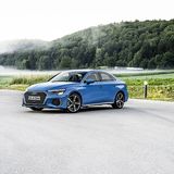 Die Audi A3 Limousine 35 TFSI samt Siebengang-Doppelkupplungsgetriebe kostet mindestens 30.998,32 Euro