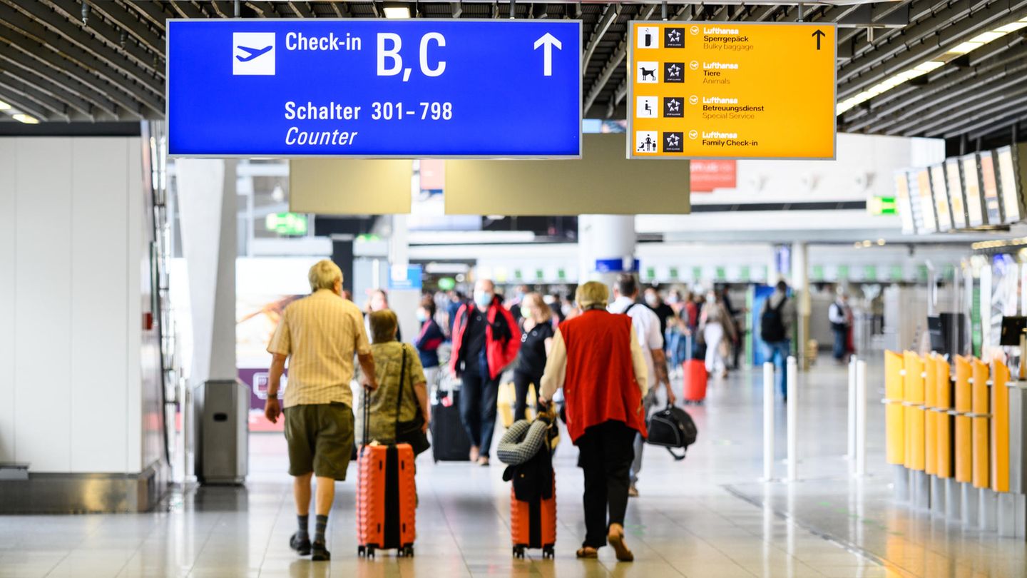 Gesundheitsminister Wollen Corona Tests Fur Reiseruckkehrer Stern De